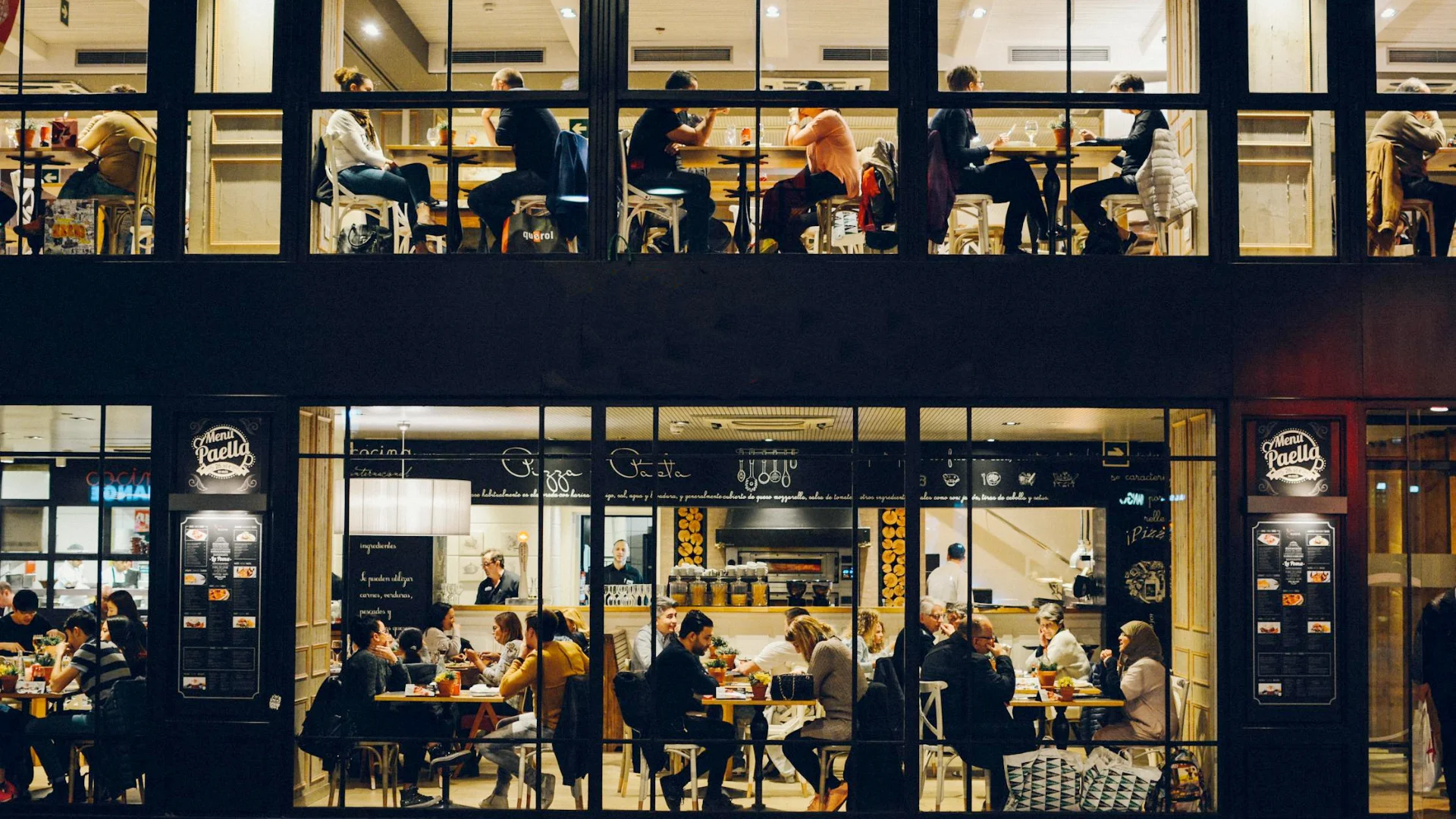 Restaurant dining